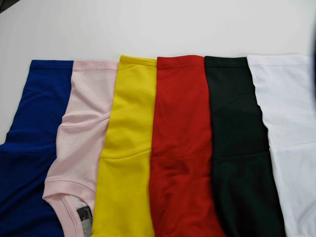 Bedruckbare Textilien in Gütersloh: T-Shirts, Kapuzenpullover, Trikots und mehr